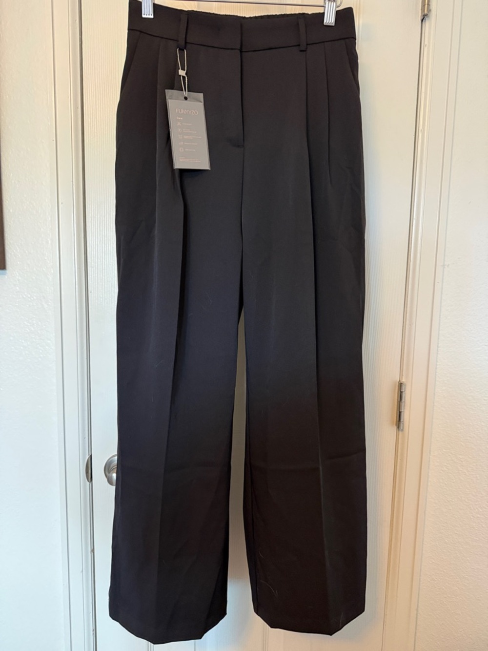 FUNYYZO Women's Wide Leg Work Pants M Short Black High Rise NWT